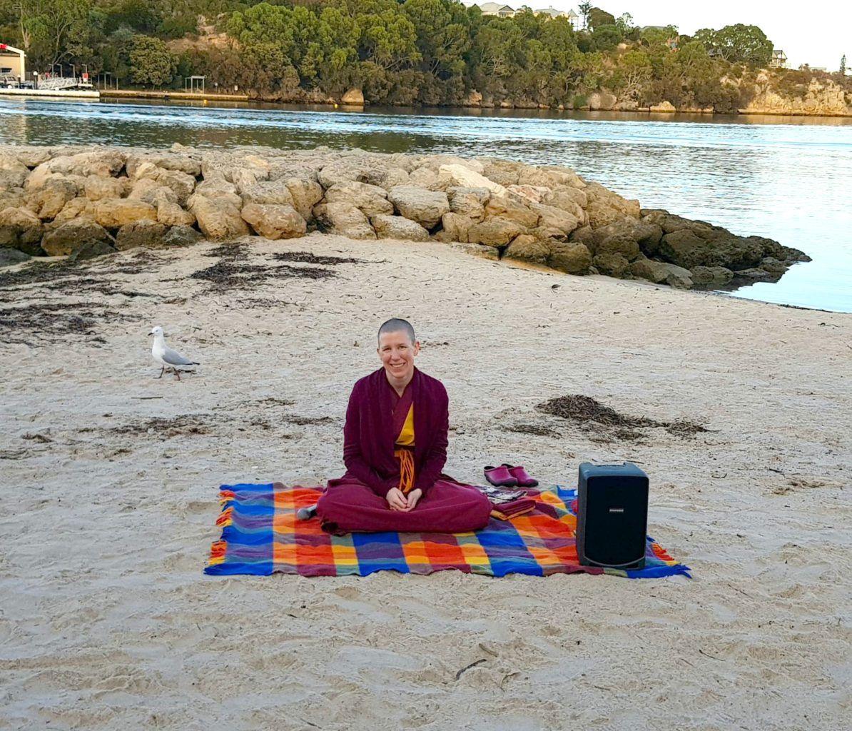 3.-Perth-Australia-meditate-by-the-river