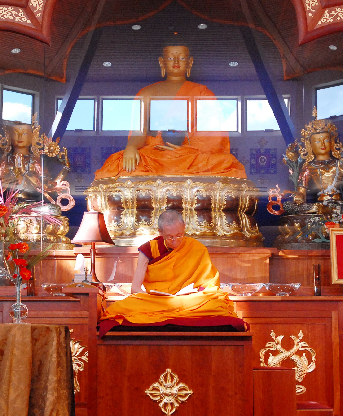 2007-06NewYork_Geshela_RogerHyde_vgkg-teaching-temple-kmc-us-2